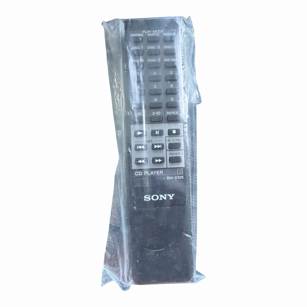 Sony Remote CD Player  RM-D325  Tested And Working ( Batteries Included )